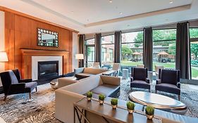 Courtyard By Marriott Boston Brookline